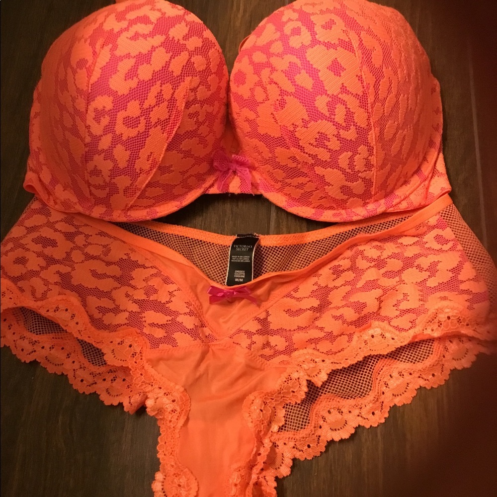 Victoria’s Secret Bra & Panty new